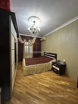 Satılır 3 otaqlı köhnə tikili 90 m²