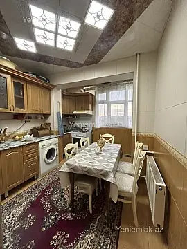 Satılır 3 otaqlı köhnə tikili 90 m²
