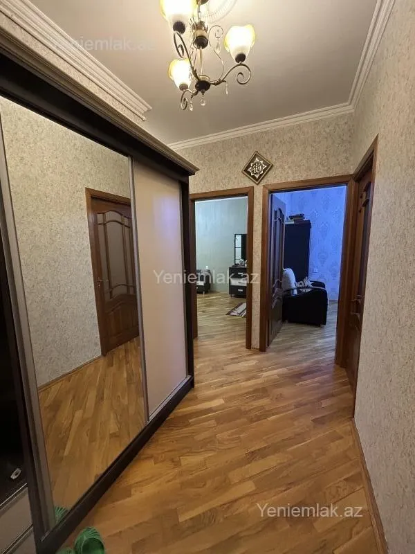 Satılır 3 otaqlı köhnə tikili 90 m²