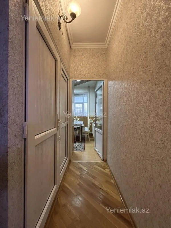 Satılır 3 otaqlı köhnə tikili 90 m²