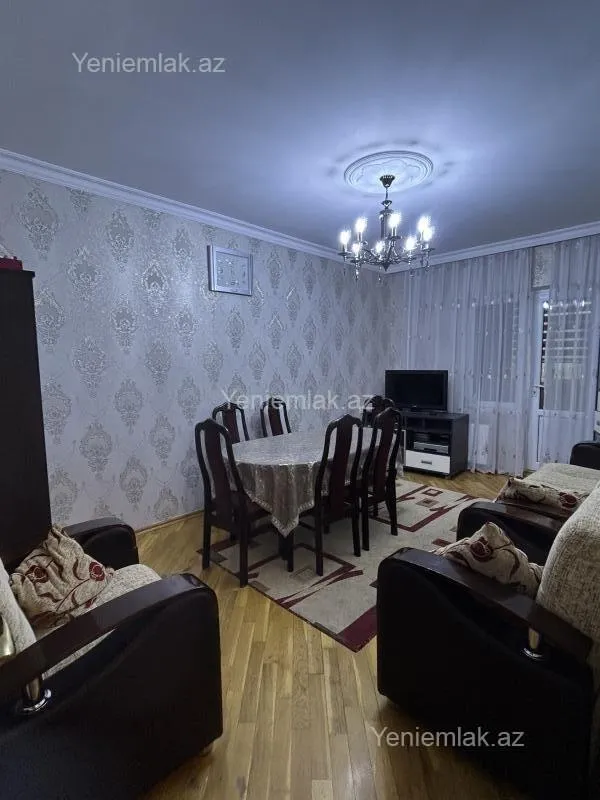 Satılır 3 otaqlı köhnə tikili 90 m²
