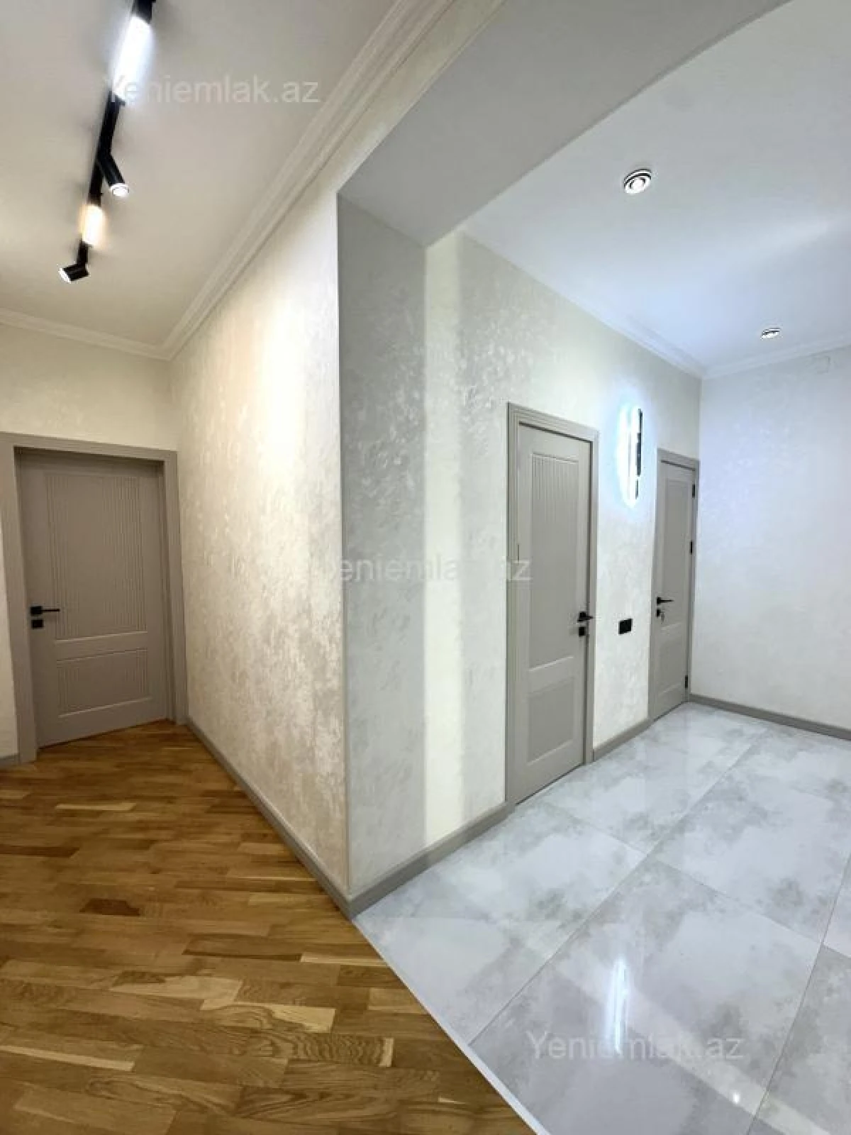 Satılır 3 otaqlı yeni tikili 95 m²