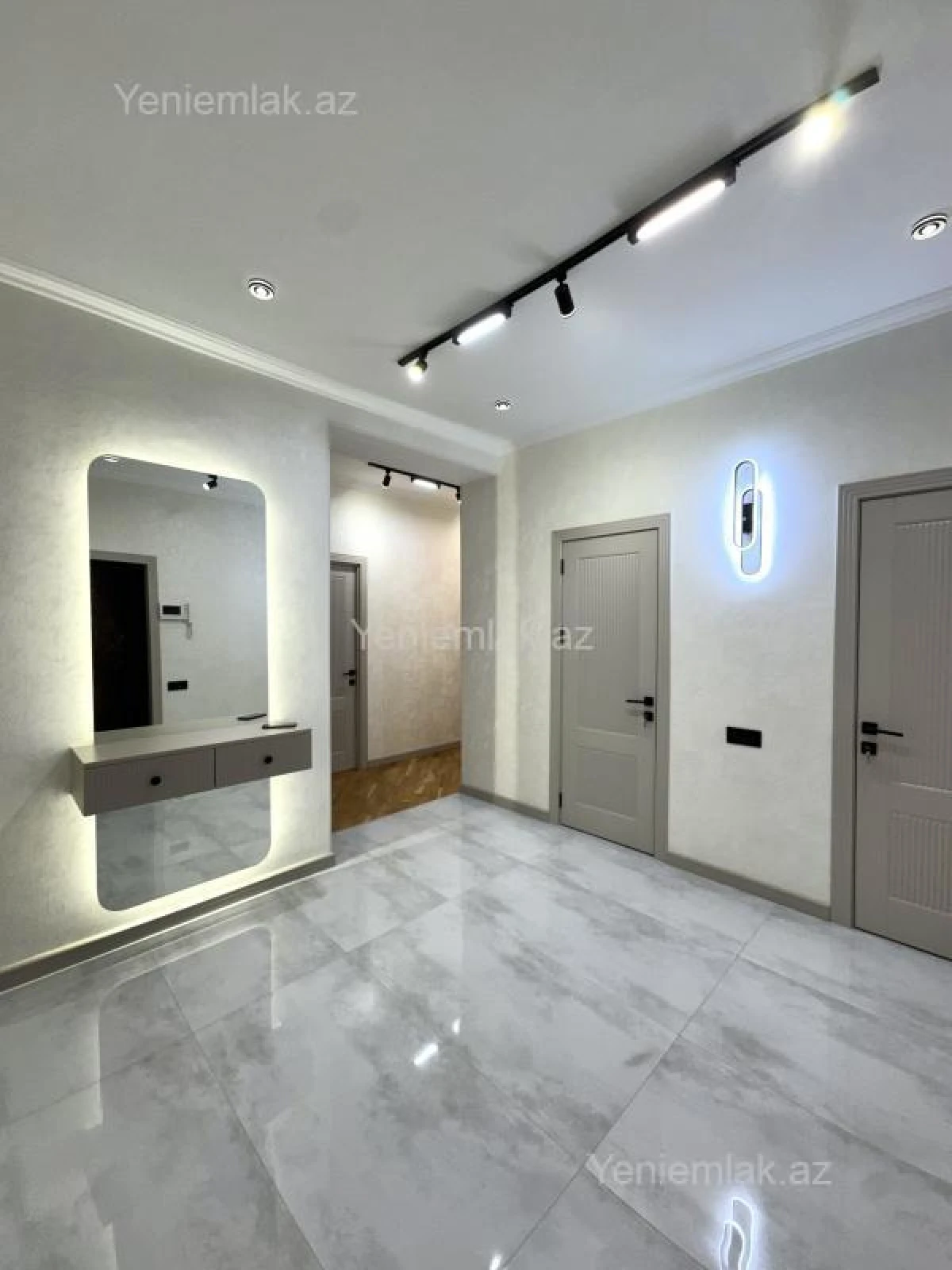 Satılır 3 otaqlı yeni tikili 95 m²