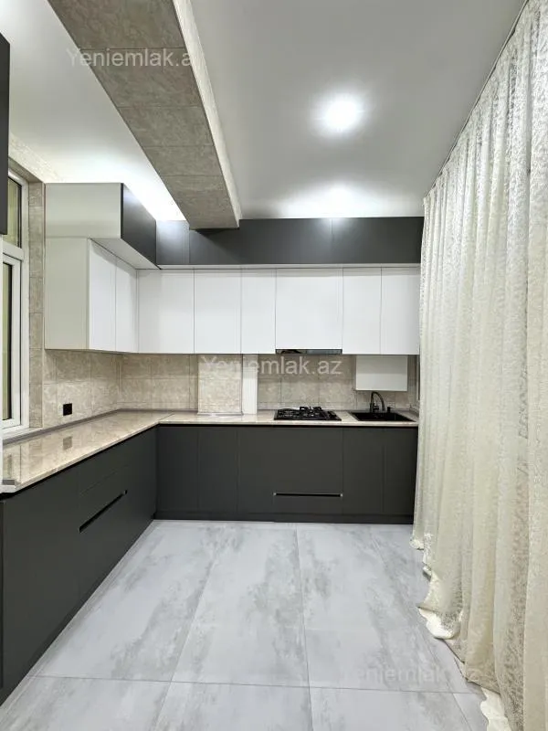 Satılır 3 otaqlı yeni tikili 95 m²