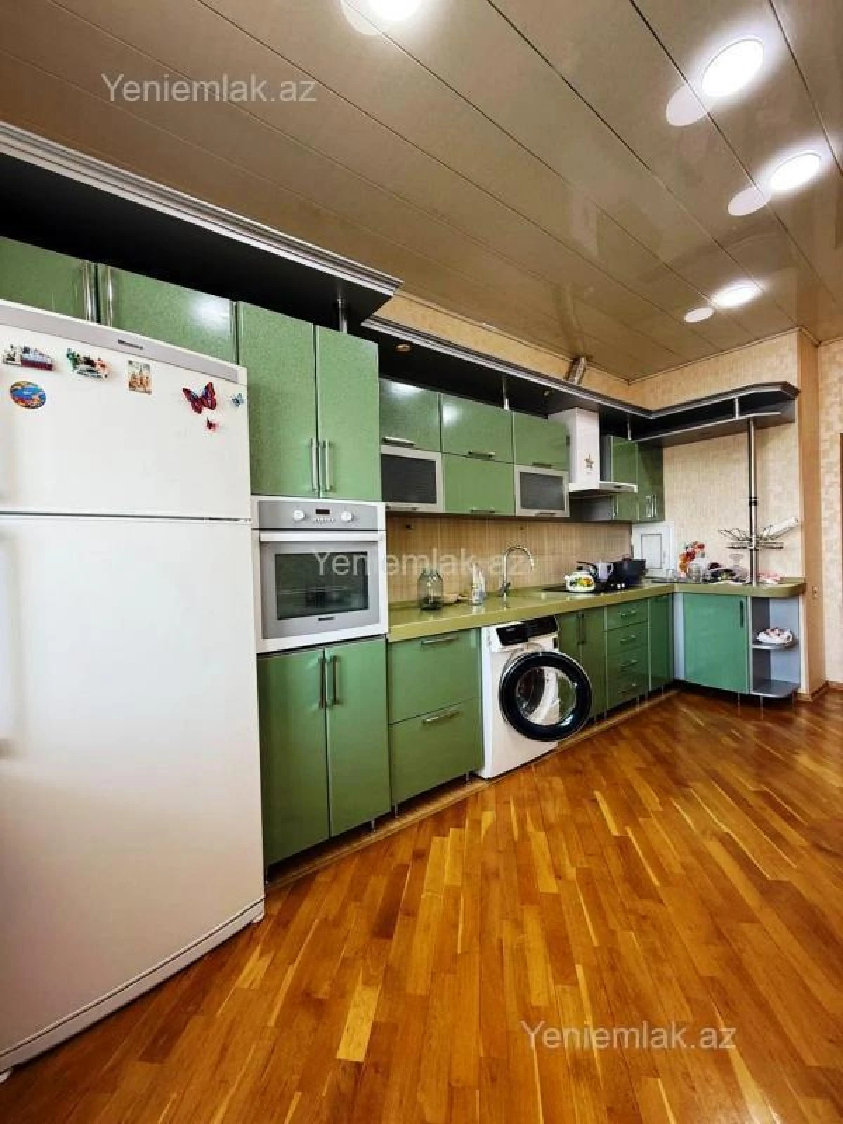 Satılır 2 otaqlı yeni tikili 100 m²