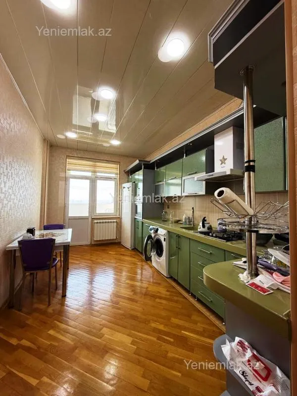 Satılır 2 otaqlı yeni tikili 100 m²