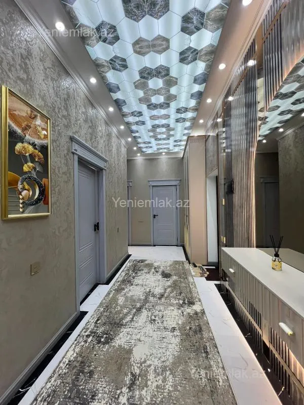 Satılır 3 otaqlı yeni tikili 106 m²