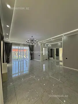 Satılır 5 otaqlı həyət evi 300 m²
