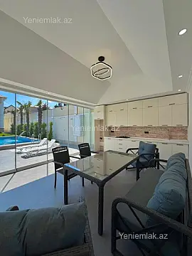 Satılır 5 otaqlı həyət evi 300 m²