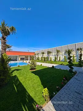 Satılır 5 otaqlı həyət evi 300 m²