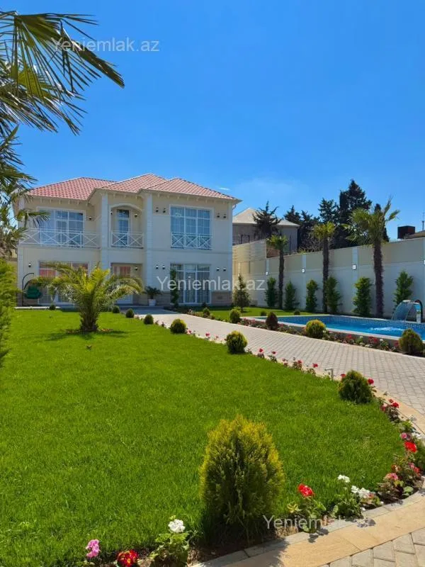 Satılır 5 otaqlı həyət evi 300 m²