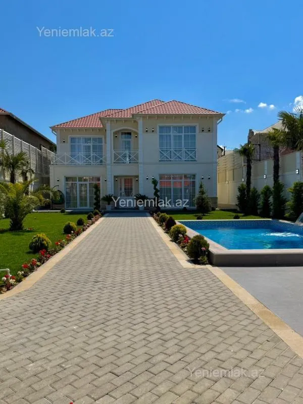 Satılır 5 otaqlı həyət evi 300 m²