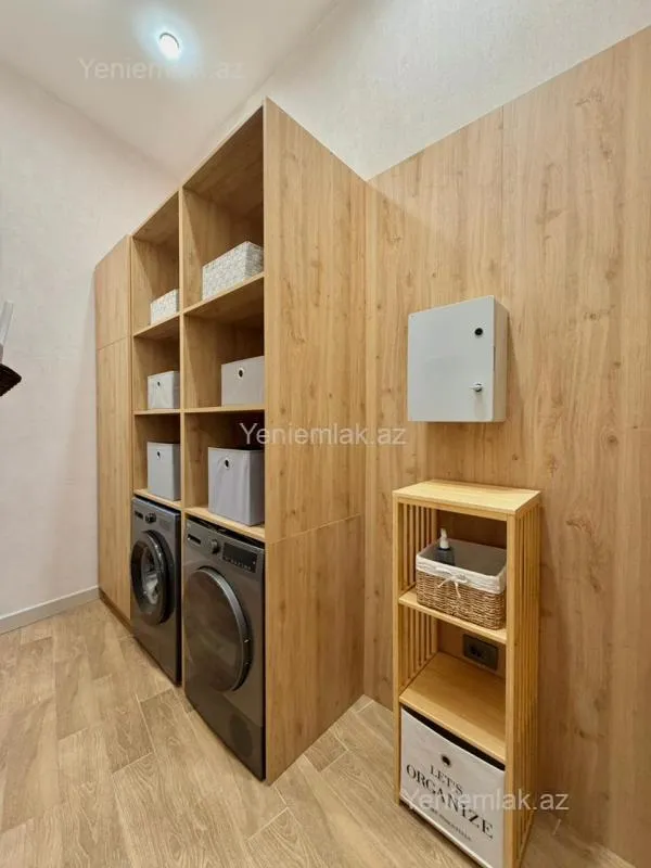 Satılır 4 otaqlı həyət evi 230 m²