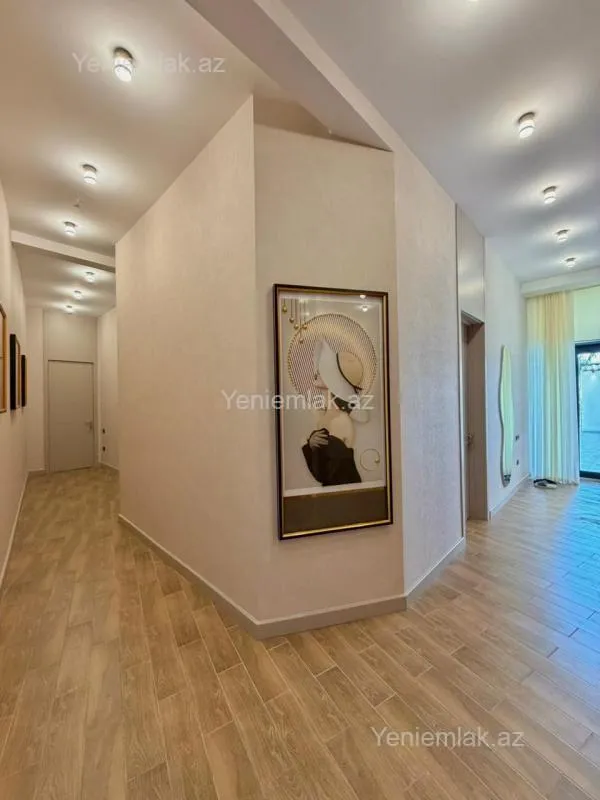 Satılır 4 otaqlı həyət evi 230 m²