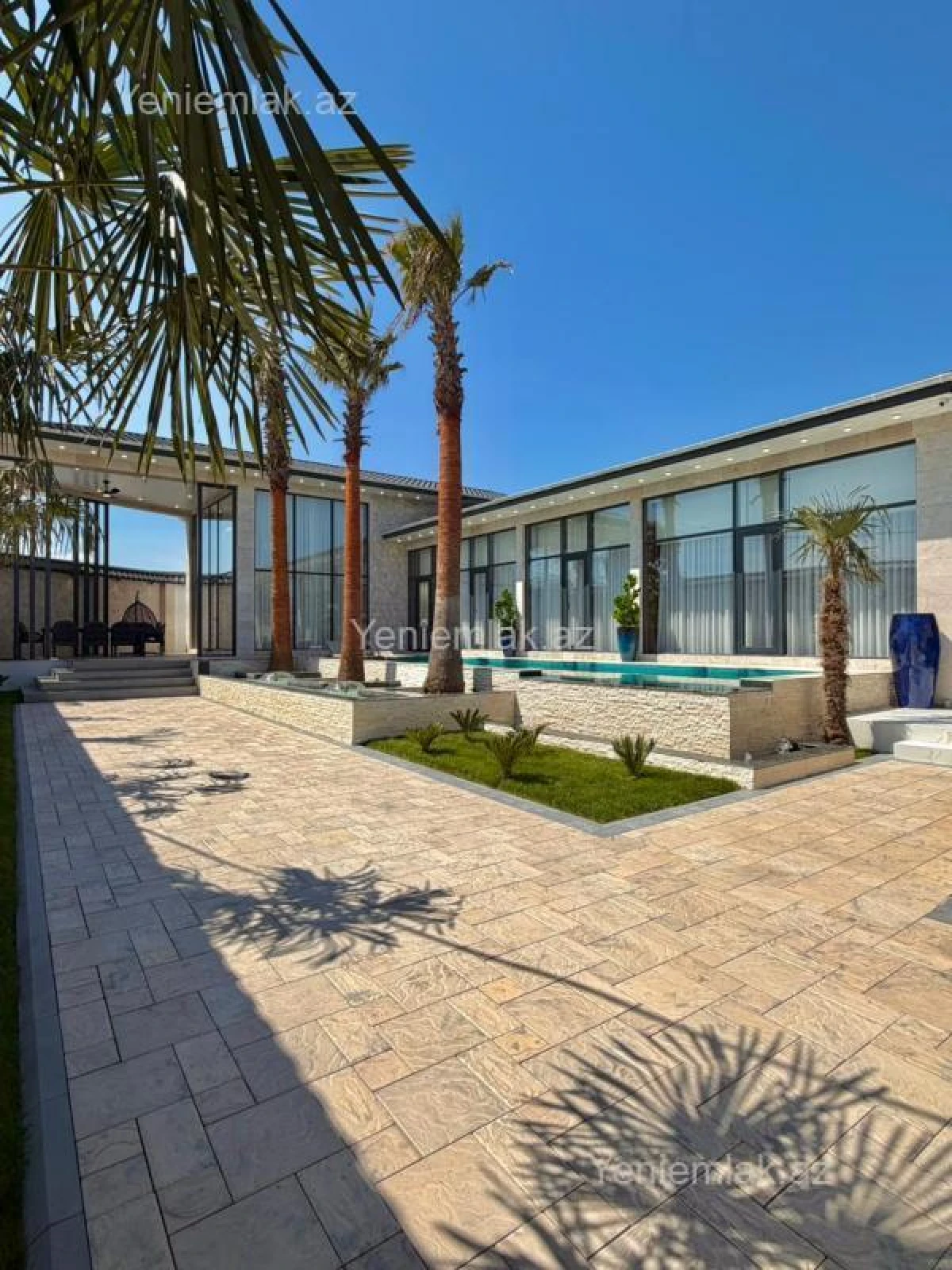 Satılır 4 otaqlı həyət evi 230 m²