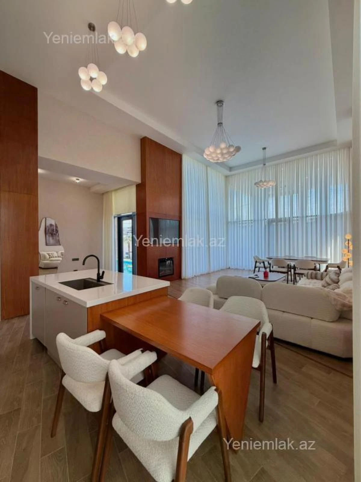 Satılır 4 otaqlı həyət evi 230 m²