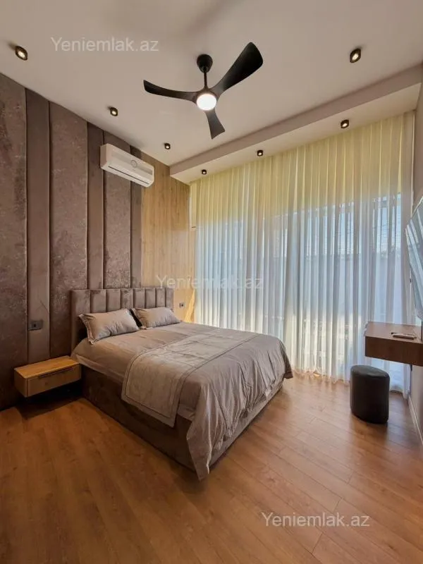 Satılır 4 otaqlı həyət evi 230 m²