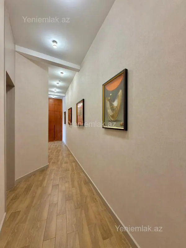 Satılır 4 otaqlı həyət evi 230 m²