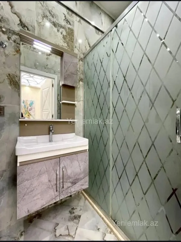 Satılır 2 otaqlı yeni tikili 70 m²