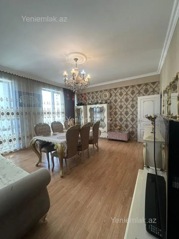 Satılır 3 otaqlı yeni tikili 100 m²