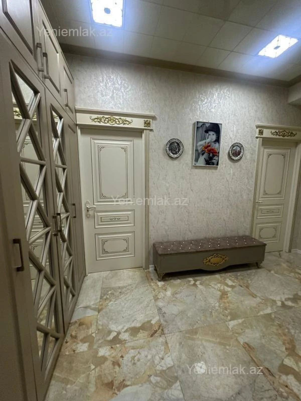 Satılır 3 otaqlı yeni tikili 100 m²