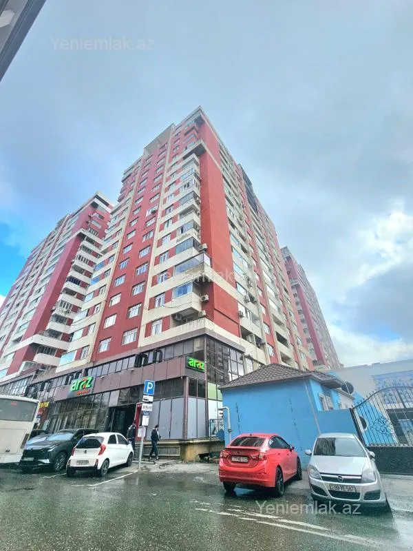 Satılır 3 otaqlı yeni tikili 120 m²