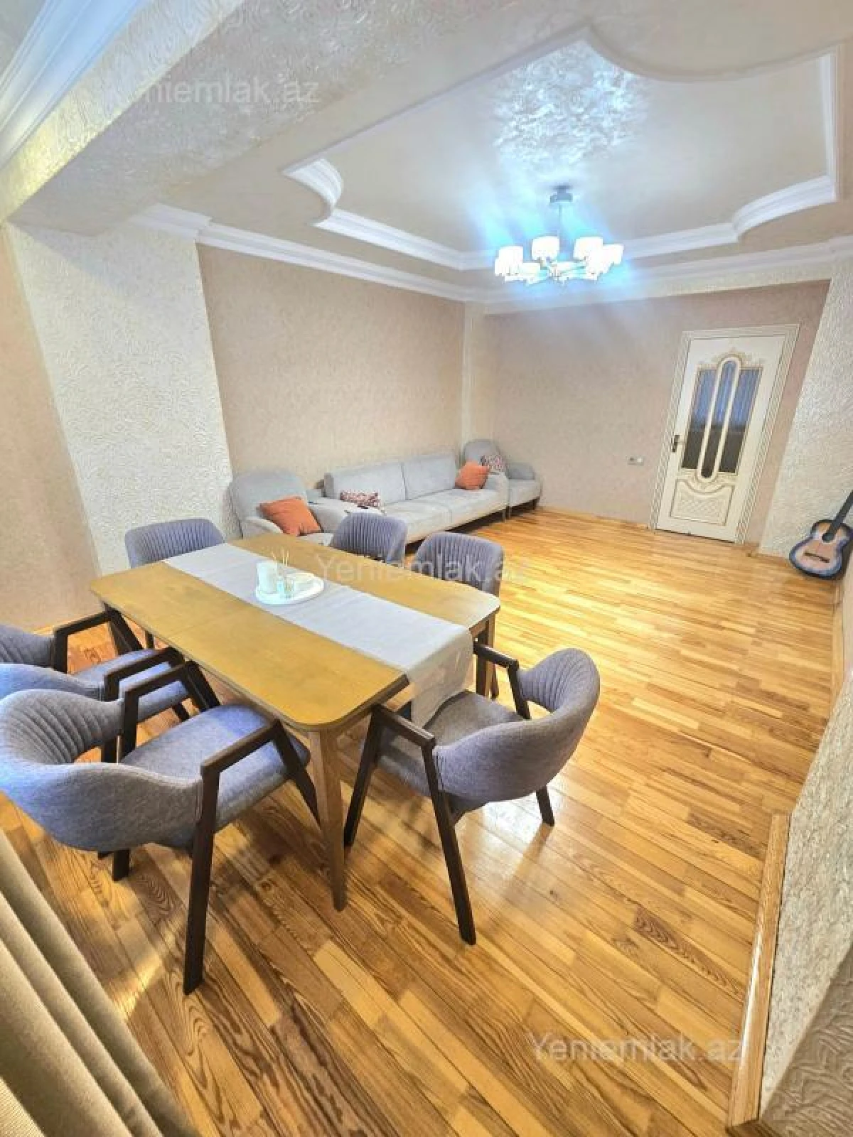 Satılır 3 otaqlı yeni tikili 120 m²