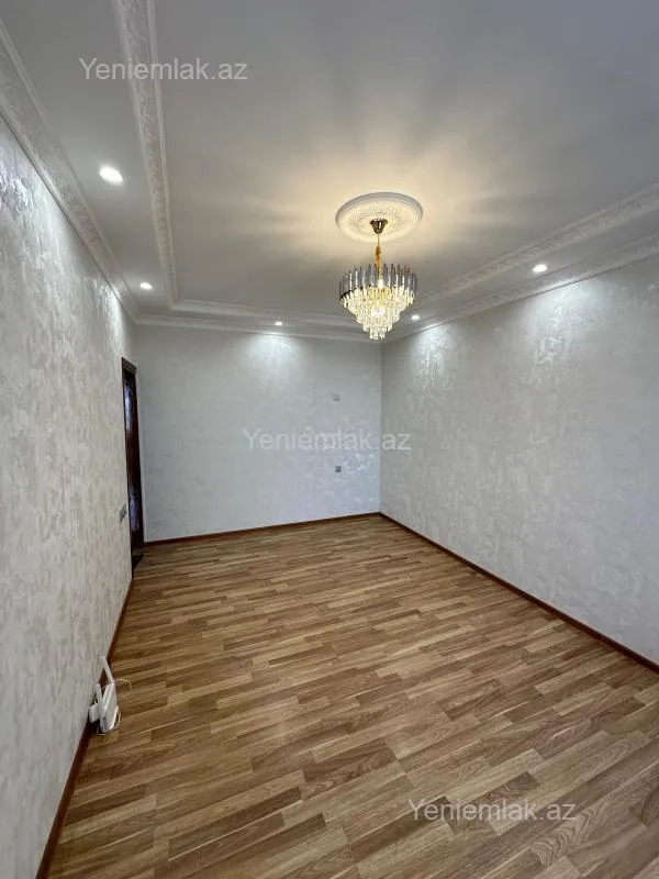 Satılır 1 otaqlı köhnə tikili 38 m²