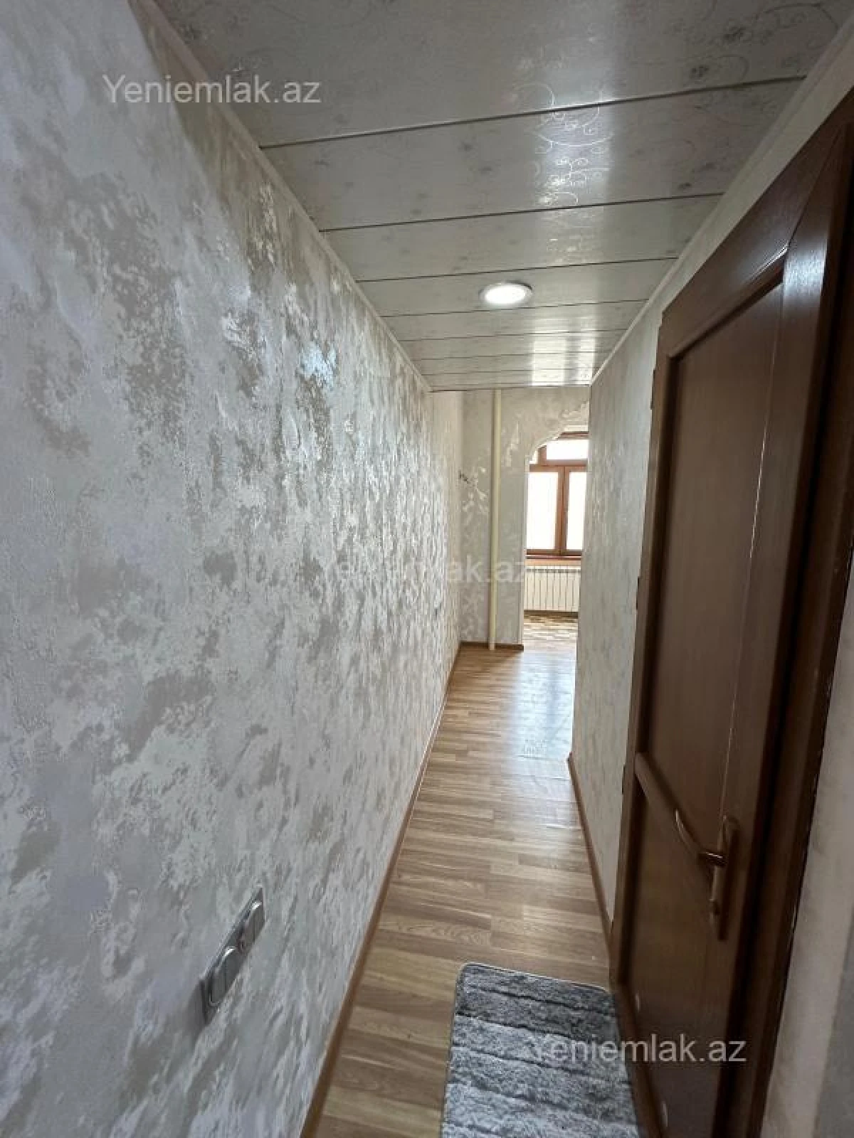Satılır 1 otaqlı köhnə tikili 38 m²