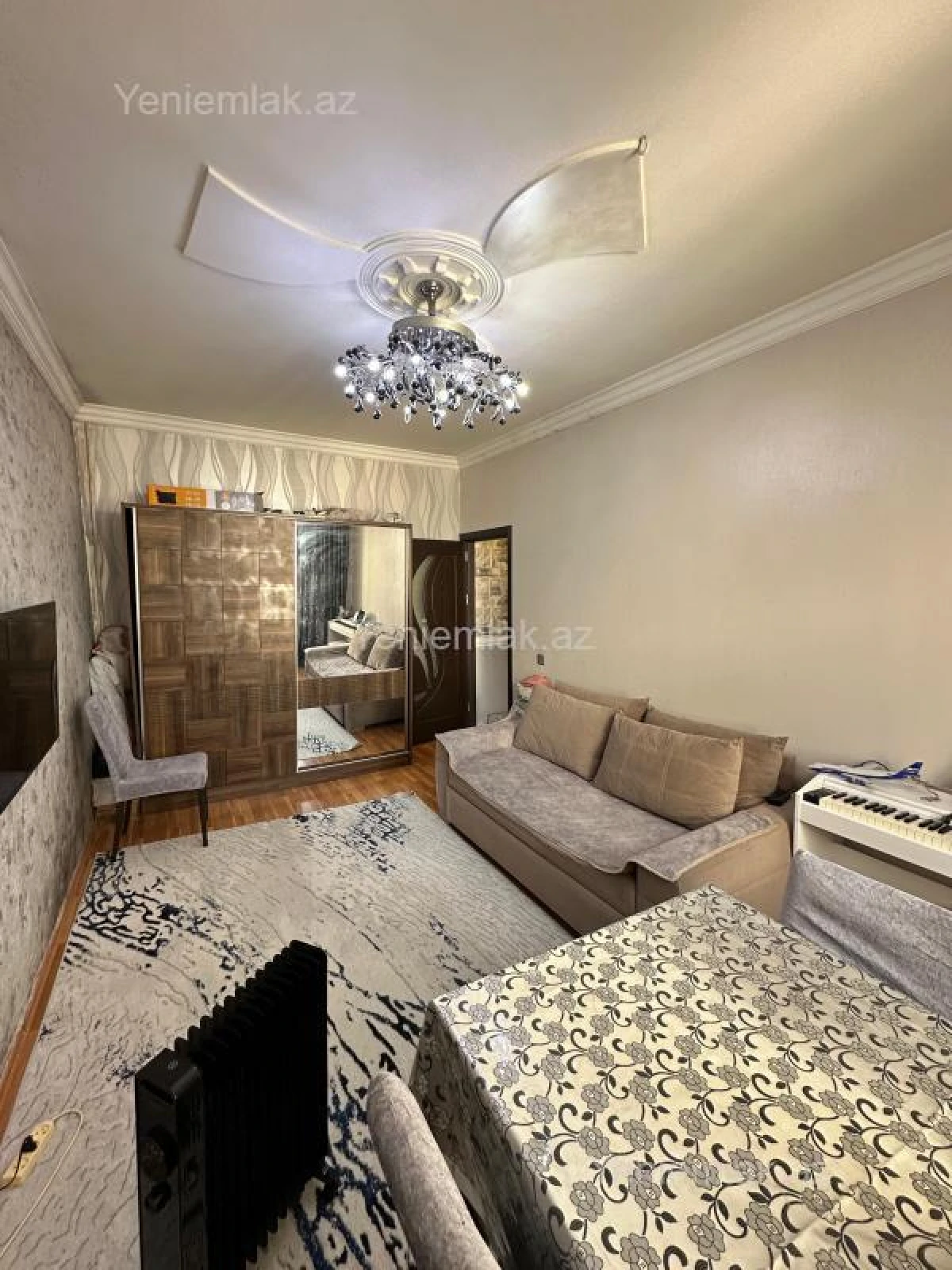 Satılır 1 otaqlı köhnə tikili 38 m²