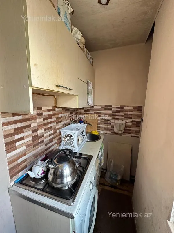 Satılır 1 otaqlı köhnə tikili 38 m²