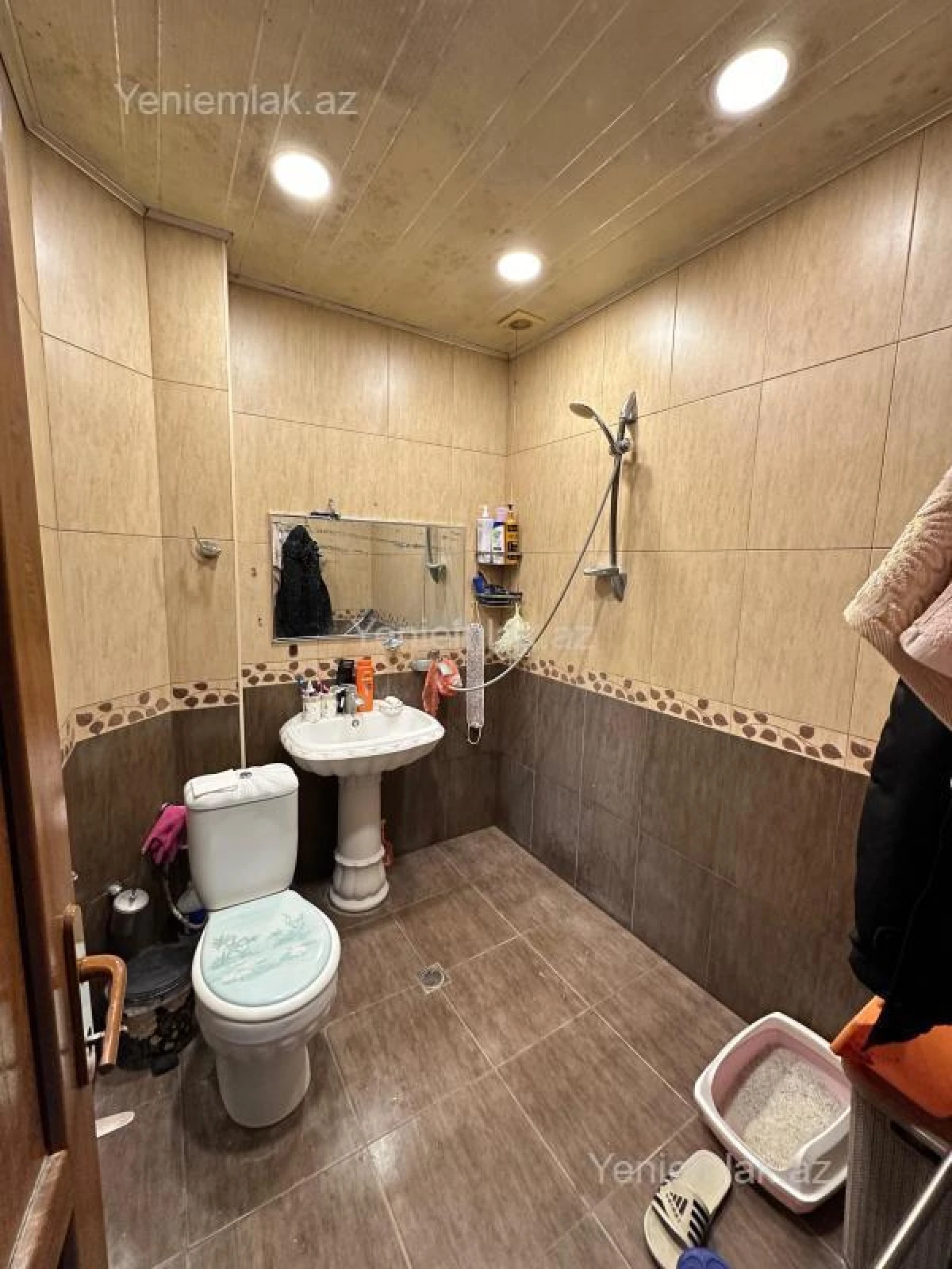 Satılır 1 otaqlı köhnə tikili 38 m²