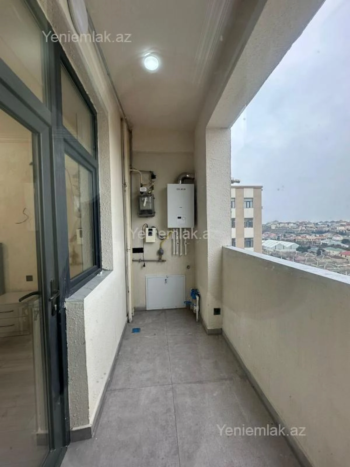 Satılır 2 otaqlı yeni tikili 72 m²