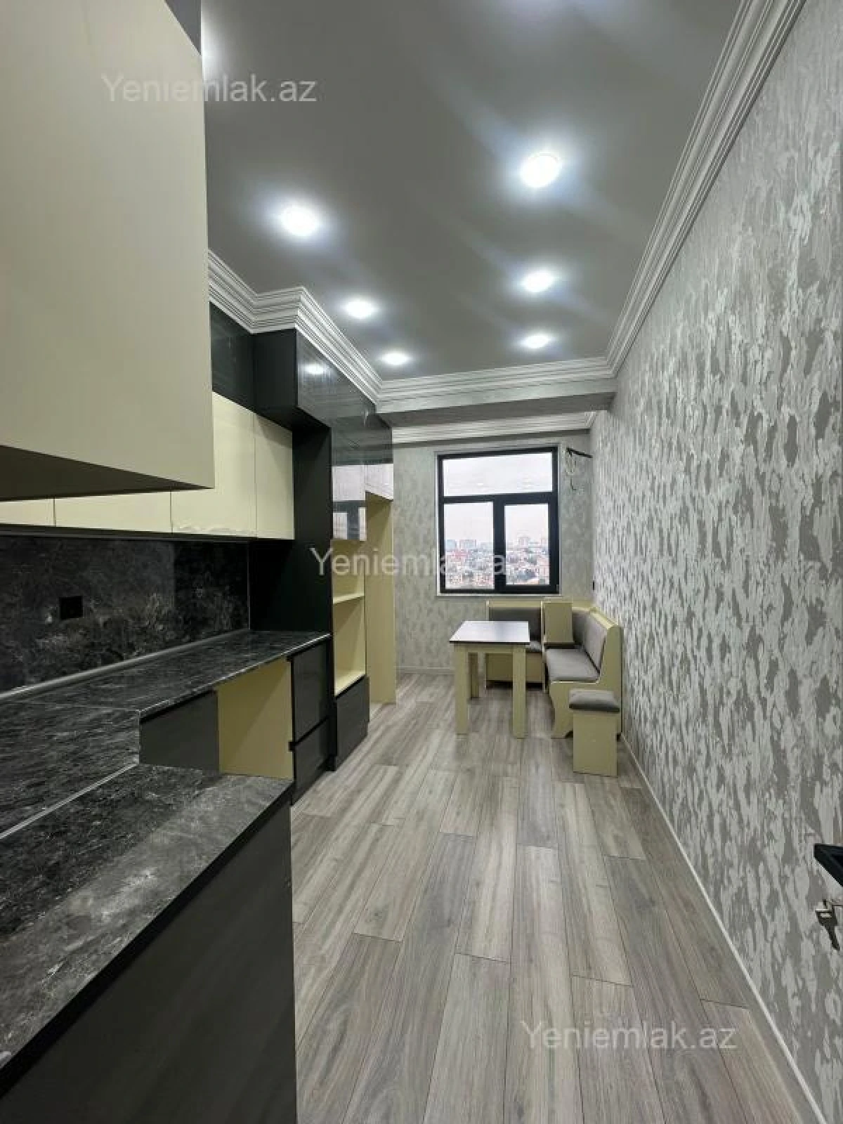 Satılır 2 otaqlı yeni tikili 72 m²