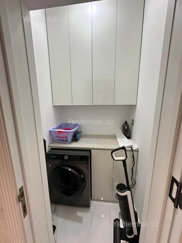 Satılır 3 otaqlı yeni tikili 115 m²