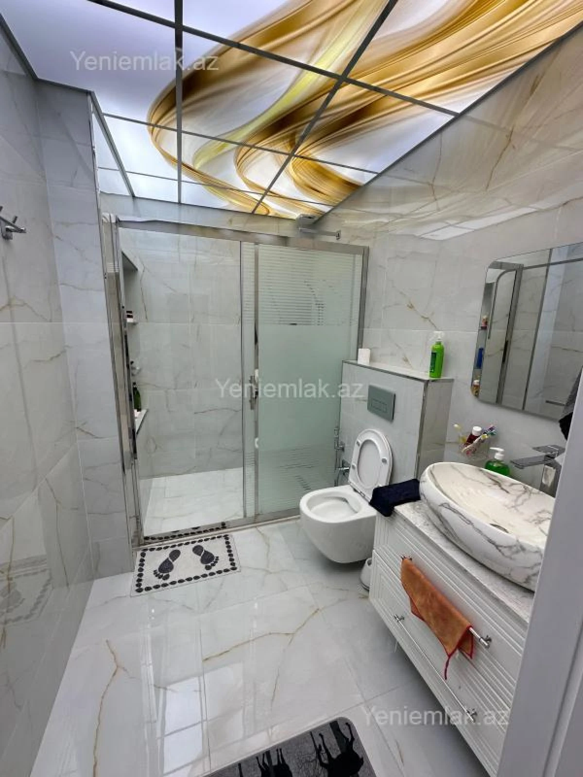 Satılır 3 otaqlı yeni tikili 115 m²