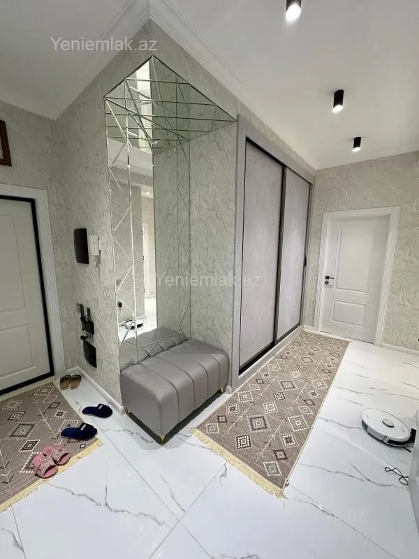 Satılır 3 otaqlı yeni tikili 115 m²
