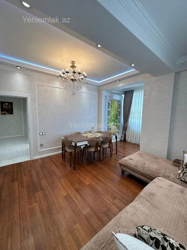 Satılır 3 otaqlı yeni tikili 115 m²