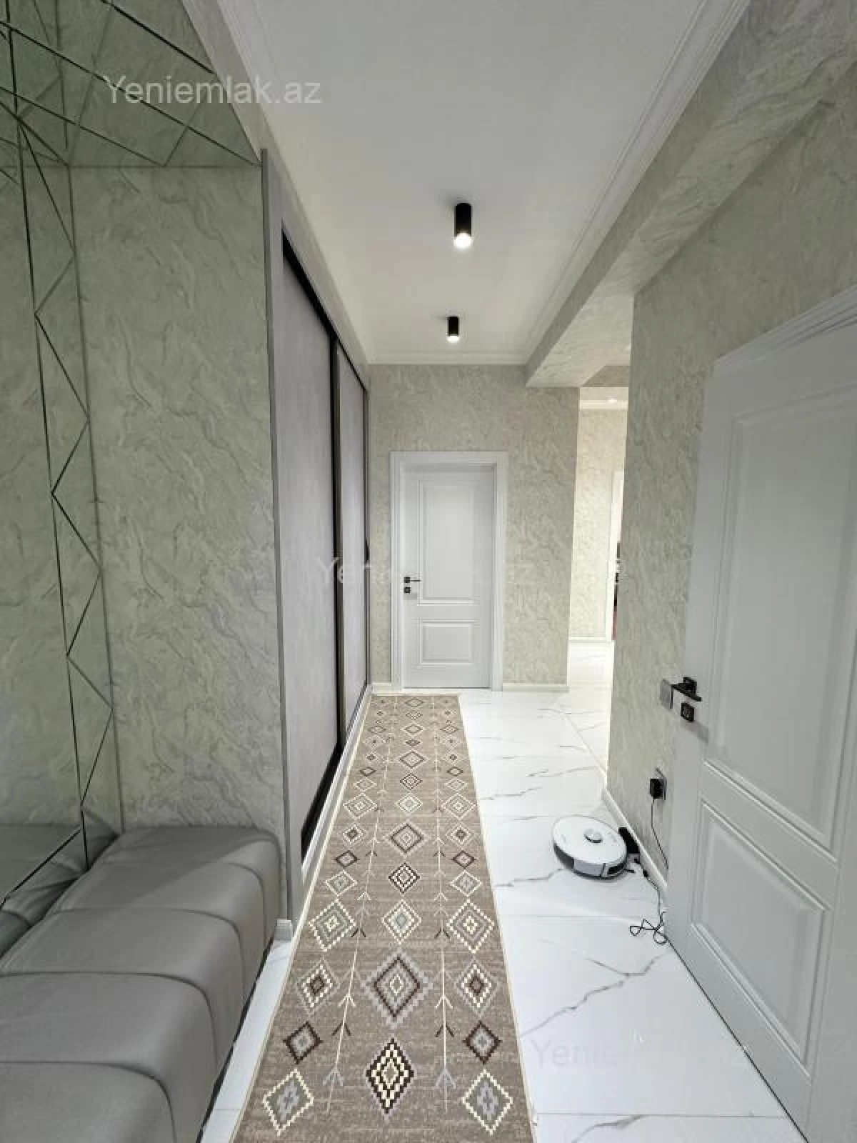 Satılır 3 otaqlı yeni tikili 115 m²