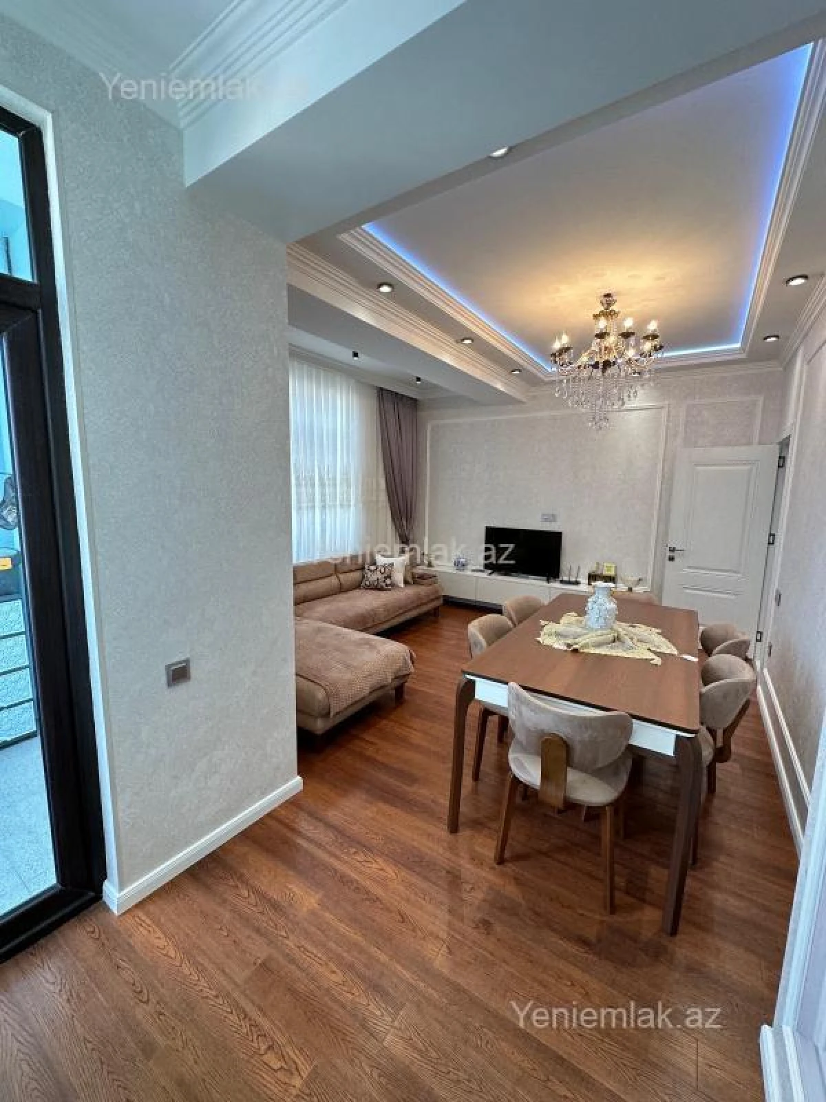 Satılır 3 otaqlı yeni tikili 115 m²