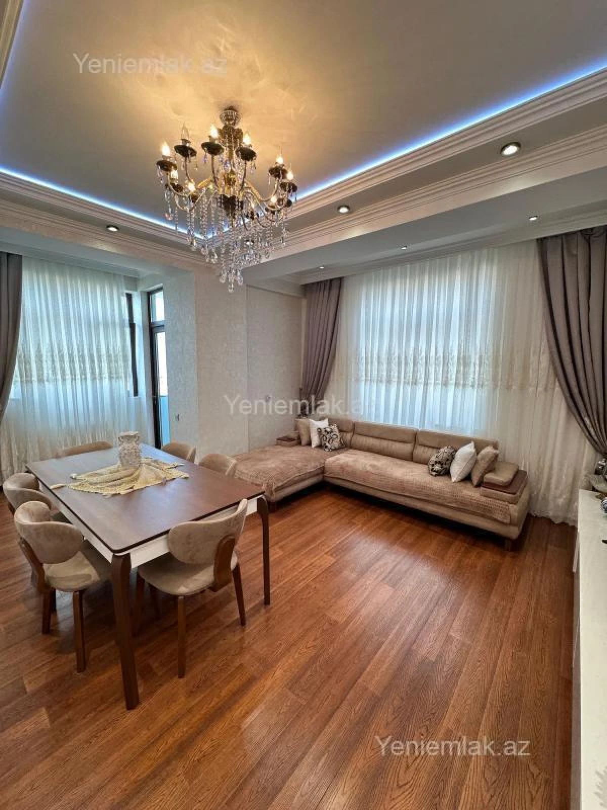 Satılır 3 otaqlı yeni tikili 115 m²