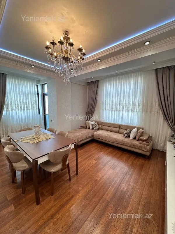 Satılır 3 otaqlı yeni tikili 115 m²