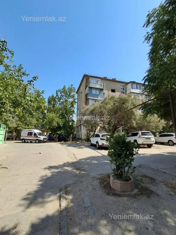 Satılır qaraj 20 m²