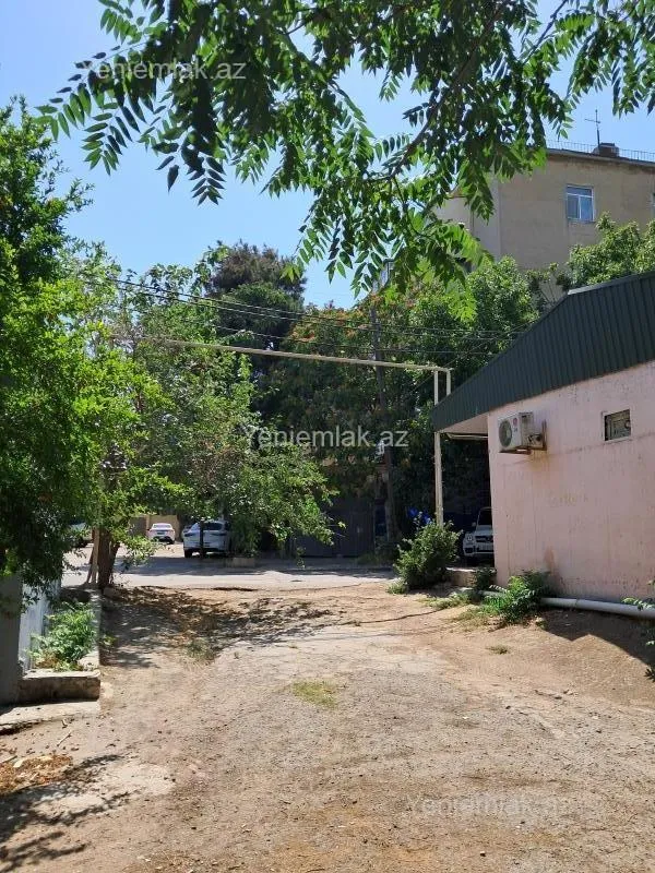 Satılır qaraj 20 m²