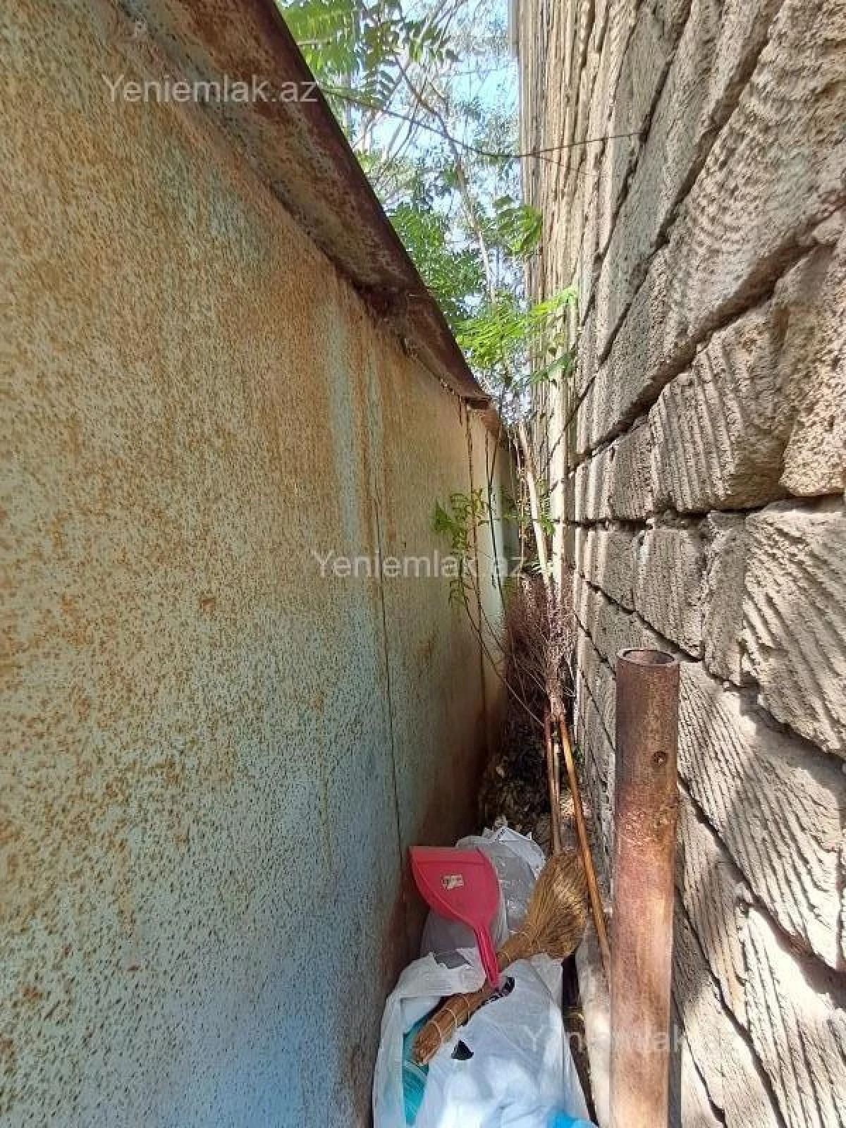 Satılır qaraj 20 m²