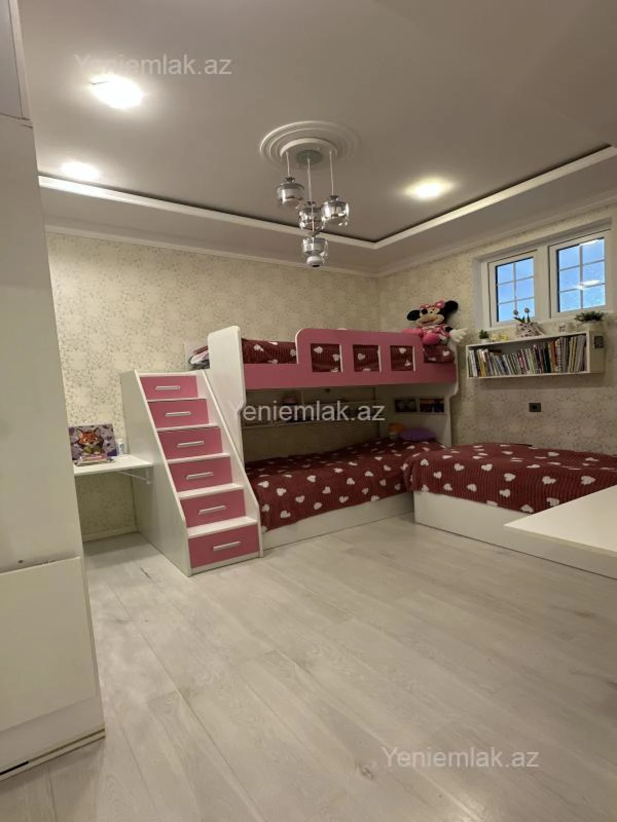 Satılır 2 otaqlı yeni tikili 85 m²
