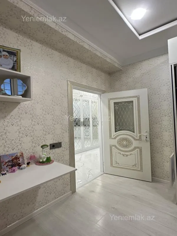 Satılır 2 otaqlı yeni tikili 85 m²