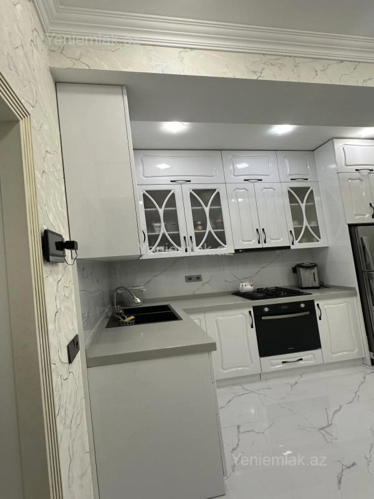 Satılır 2 otaqlı yeni tikili 85 m²