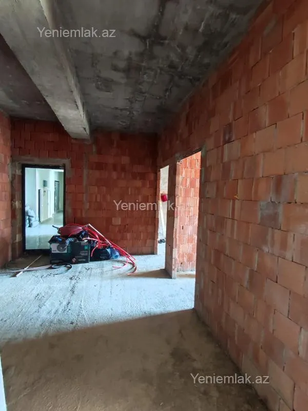 Satılır 3 otaqlı yeni tikili 88 m²