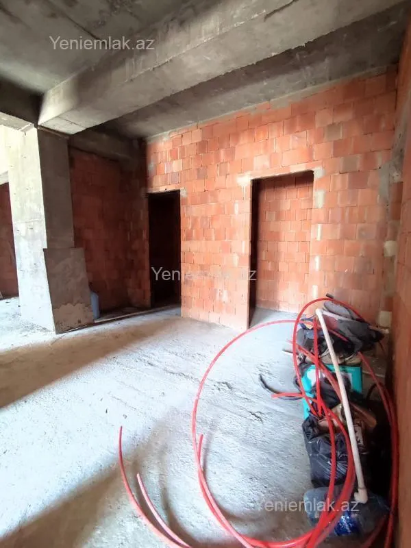 Satılır 3 otaqlı yeni tikili 88 m²